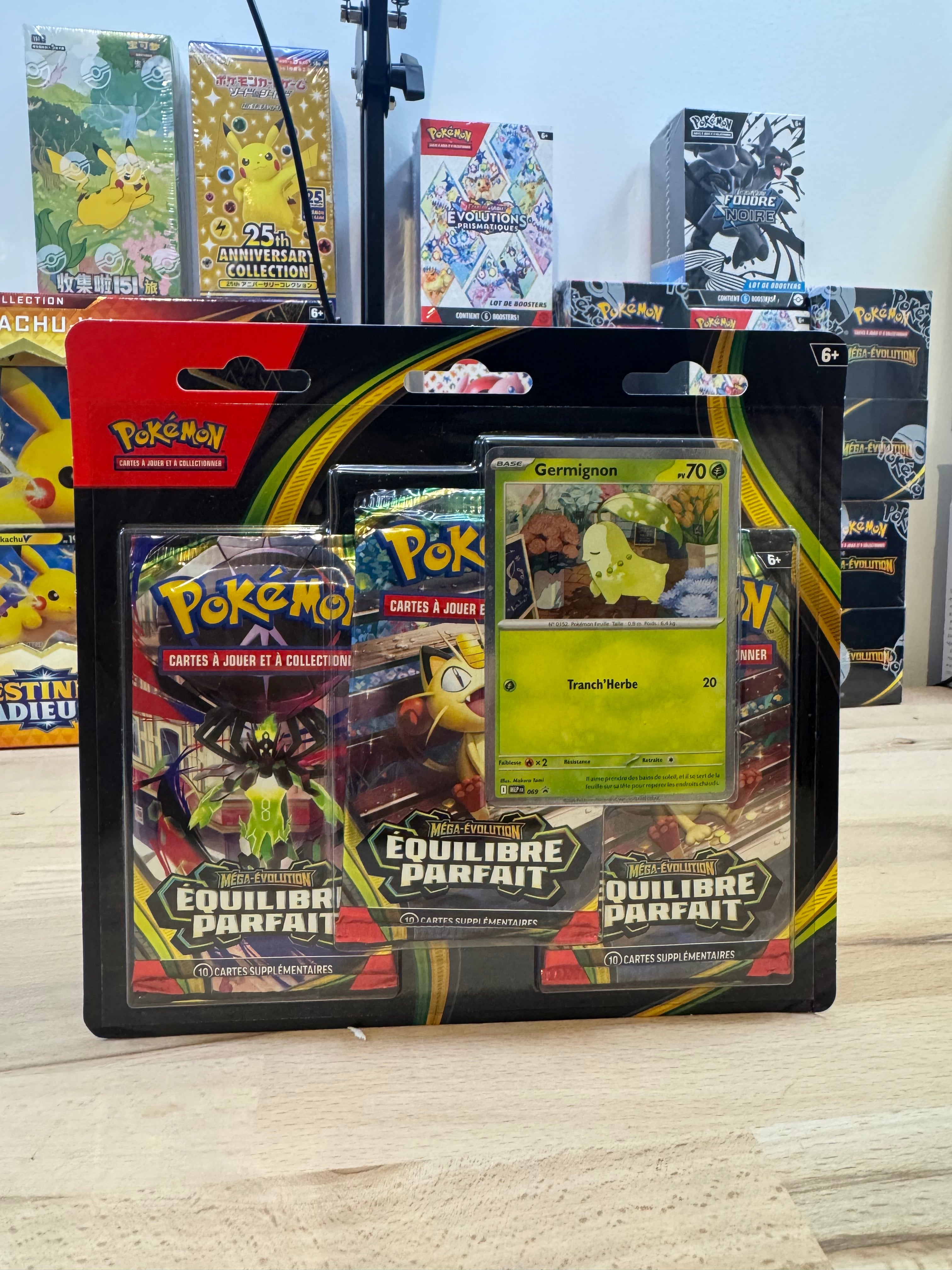 Tripack - Pokemon - Équilibre Parfait - ME03 - Illustration aléatoire - Scellé - Français